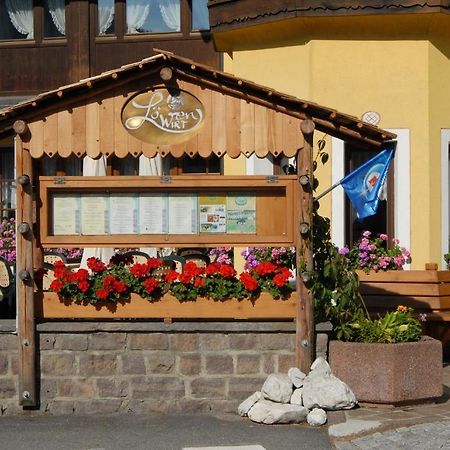 Hotel Loewenwirt セスト エクステリア 写真